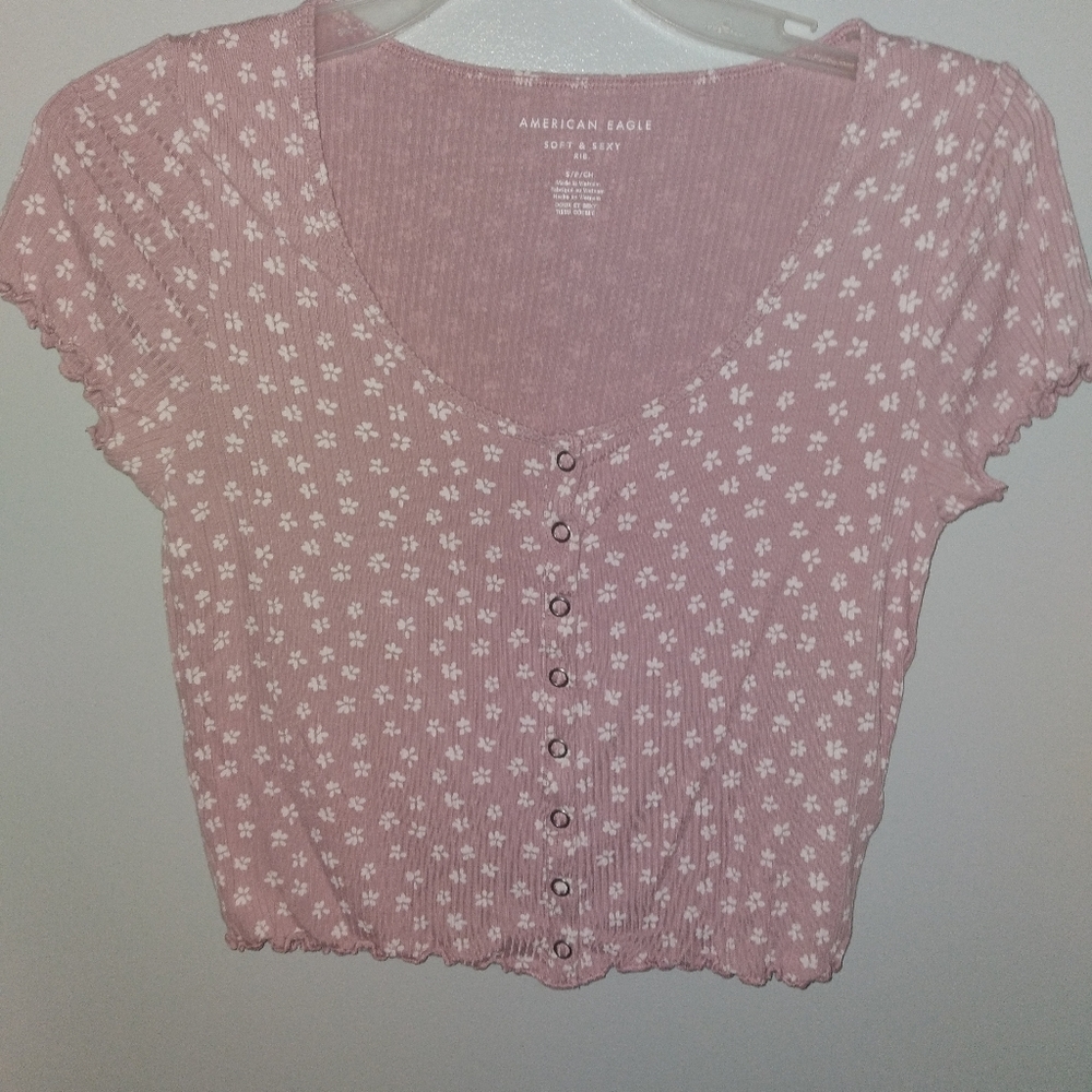 Cropped America Eagle tee pink in color size small